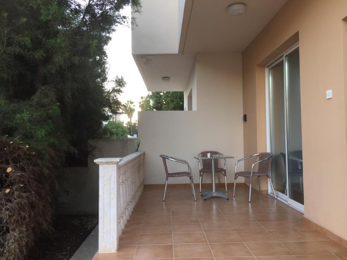 Paphos Davi'S Studio Apartment מראה חיצוני תמונה